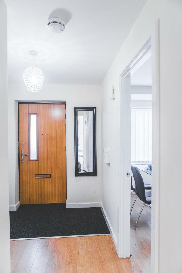 Salford Holiday Apartment 曼彻斯特 外观 照片