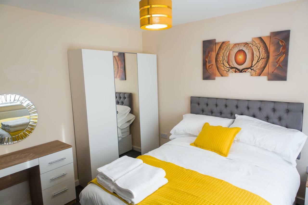 Salford Holiday Apartment 曼彻斯特 外观 照片